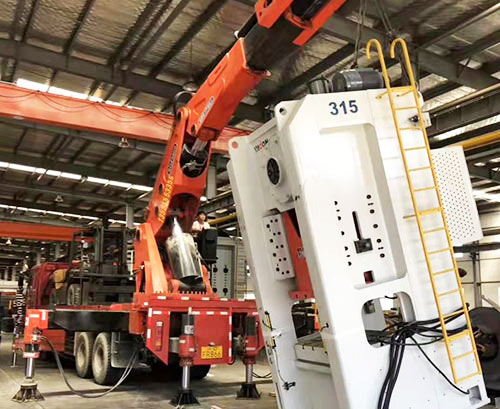 大厂县提升工作效率，选择优质折臂吊租赁服务